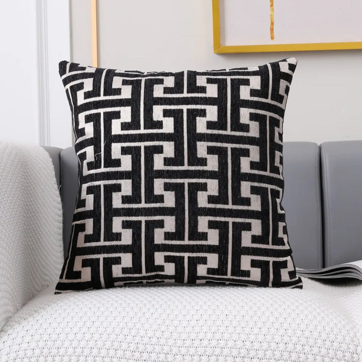 Striped cushion cover in country house style – Decorative sofa cover for living room and couch | Bowlift