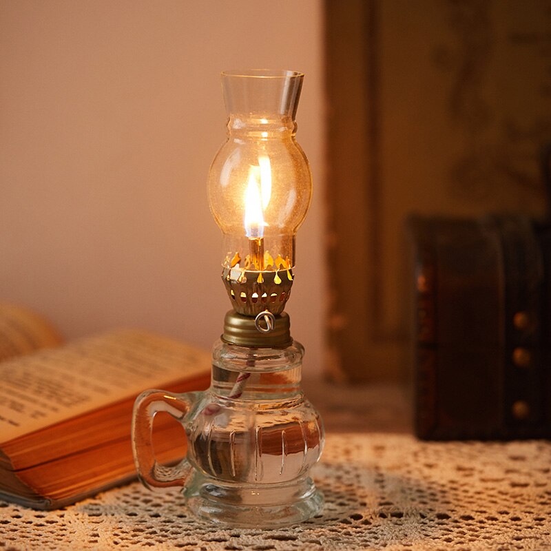 Vintage Kerosene Oil Lamp | Bowlift