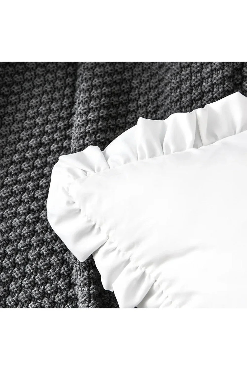 solid ruffle pillowcase | Bowlift