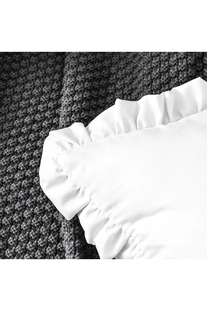 solid ruffle pillowcase | Bowlift