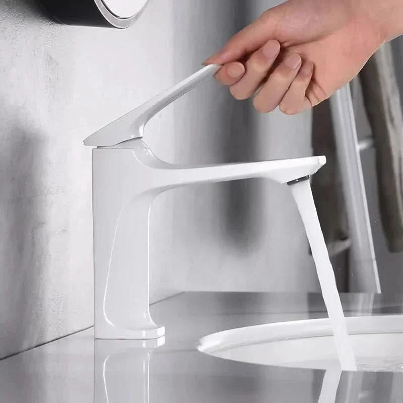 BowLift | Elegant Bathroom Faucet  Single Handle  Durable Metal