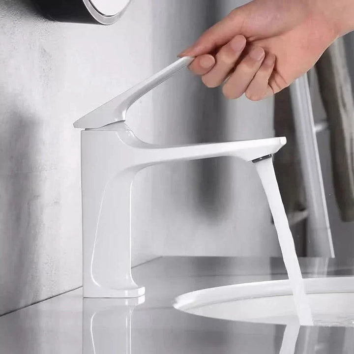 BowLift | Elegant Bathroom Faucet  Single Handle  Durable Metal