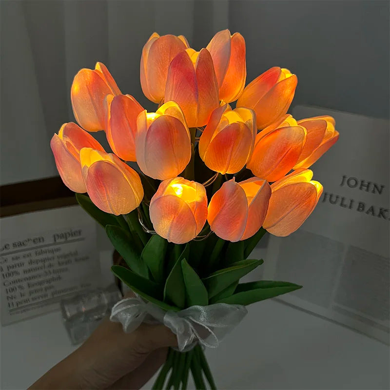 BowLift | LED lamp with artificial tulip bouquet perfect for gifts or as wedding party home decorations