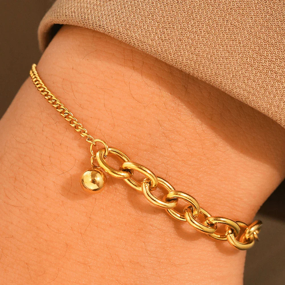 BowLift | Dainty Curb & Bold Paperclip Chain Bracelet