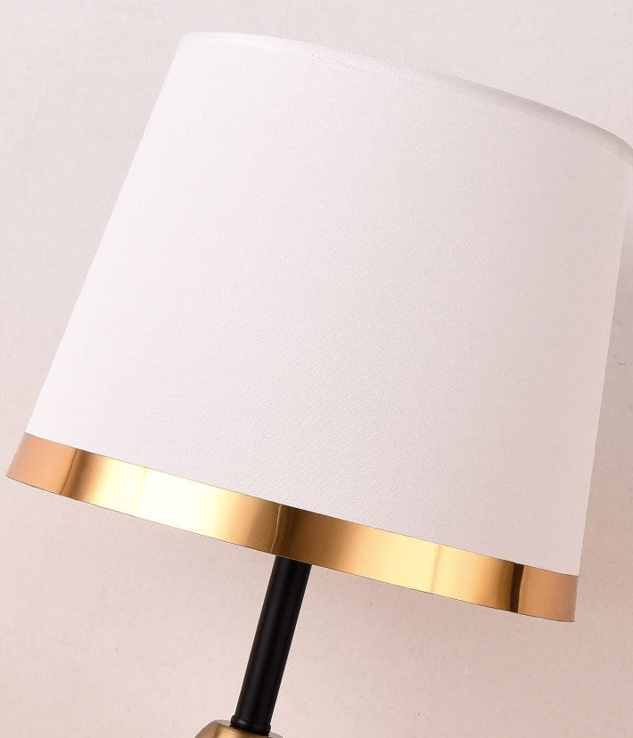 BowLift | GiltGlow – Elegant Gold and Black Retro Table Lamp