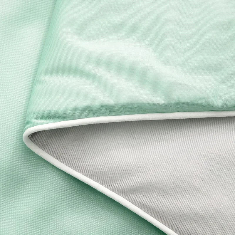 High-Quality Cooling Blanket – Smooth Air-Conditioning Comforter, Lightweight Summer Quilt with Double-Sided Cooling Fabric | Bowlift
