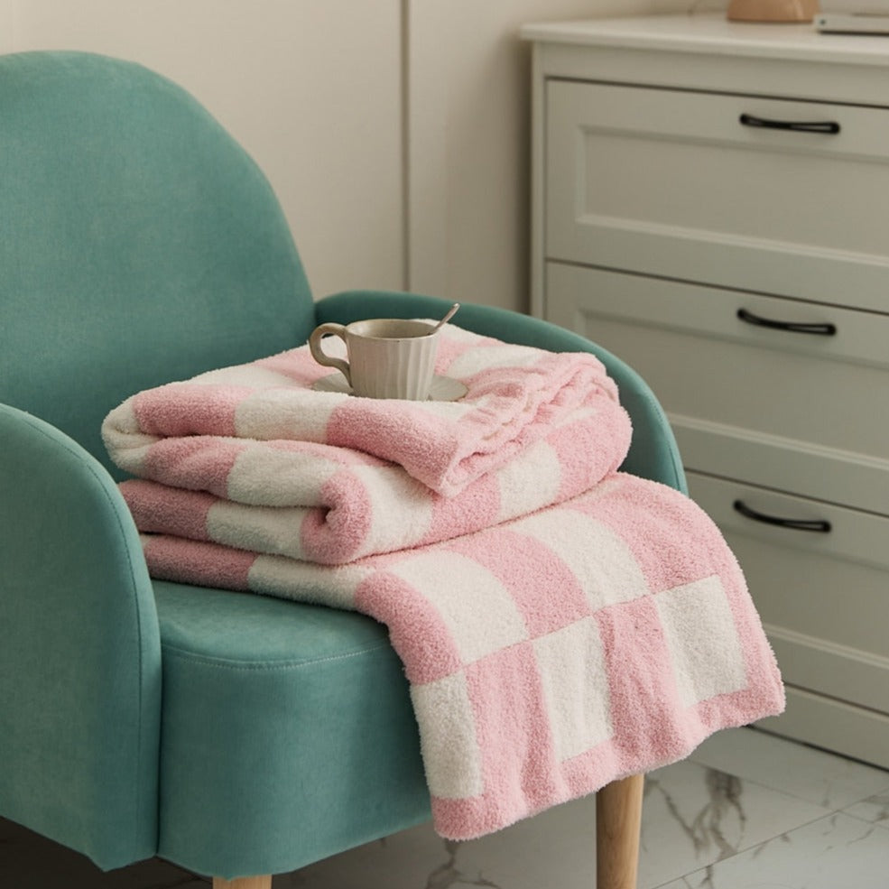 COLOURFUL CHECKERBOARD THROW | Bowlift