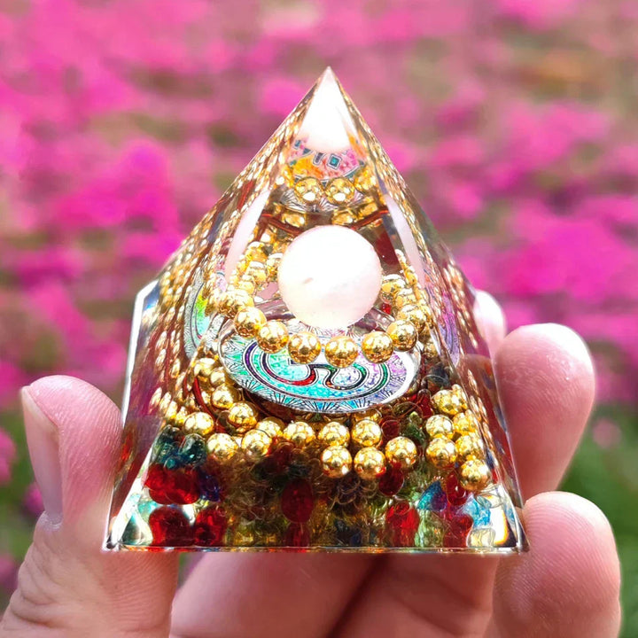 BowLift | Orgonite Pyramid with Amethyst Pendulum – Energy, Protection and Decoration