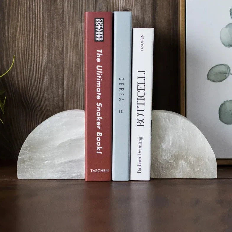 BowLift | Onyxa White Onyx Bookend | Elegant Design | 1-piece | Luxurious Decor & Functionality