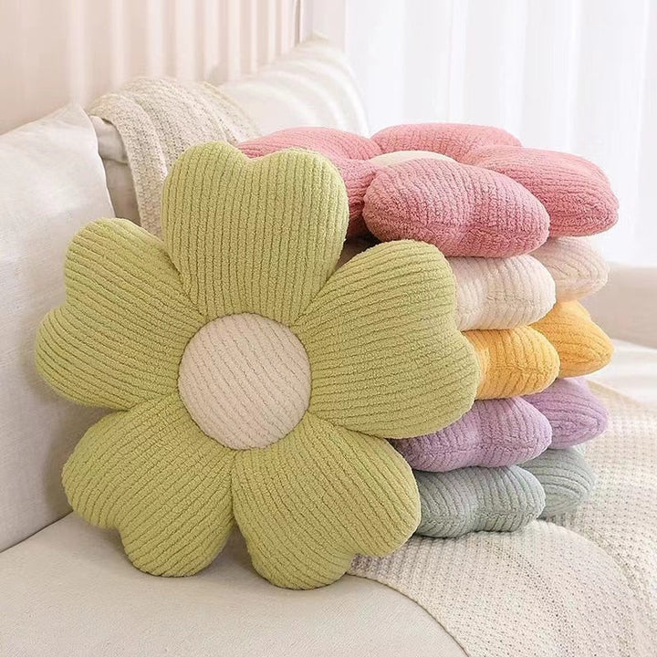 BowLift | Soft Clover Flower Decorative Pillow