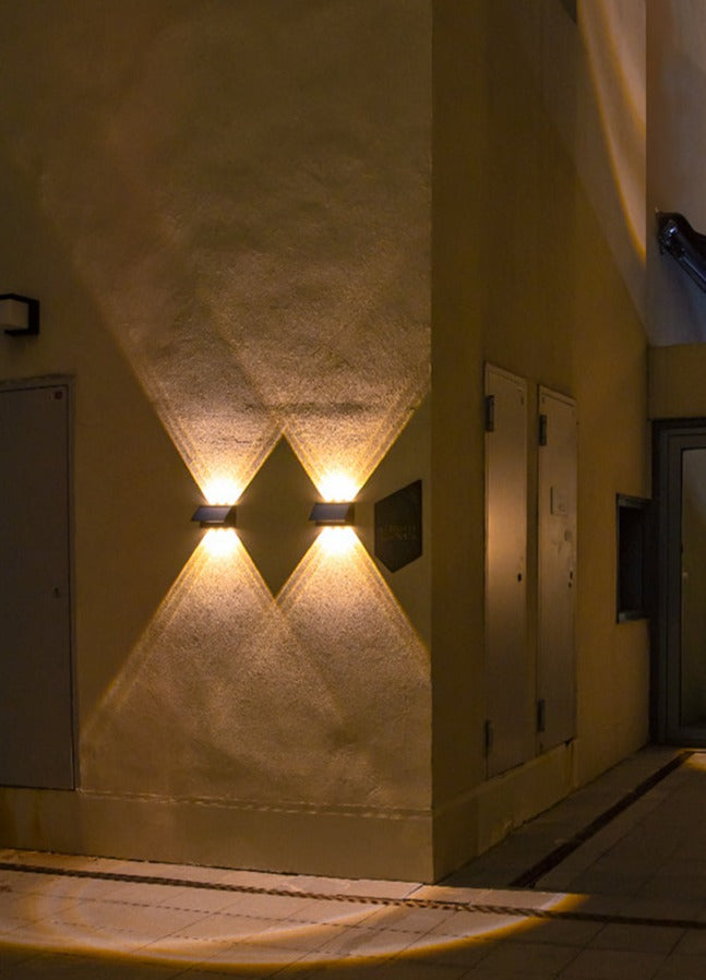 BowLift | MotionBeam – Outdoor Wall Light with Motion Sensor