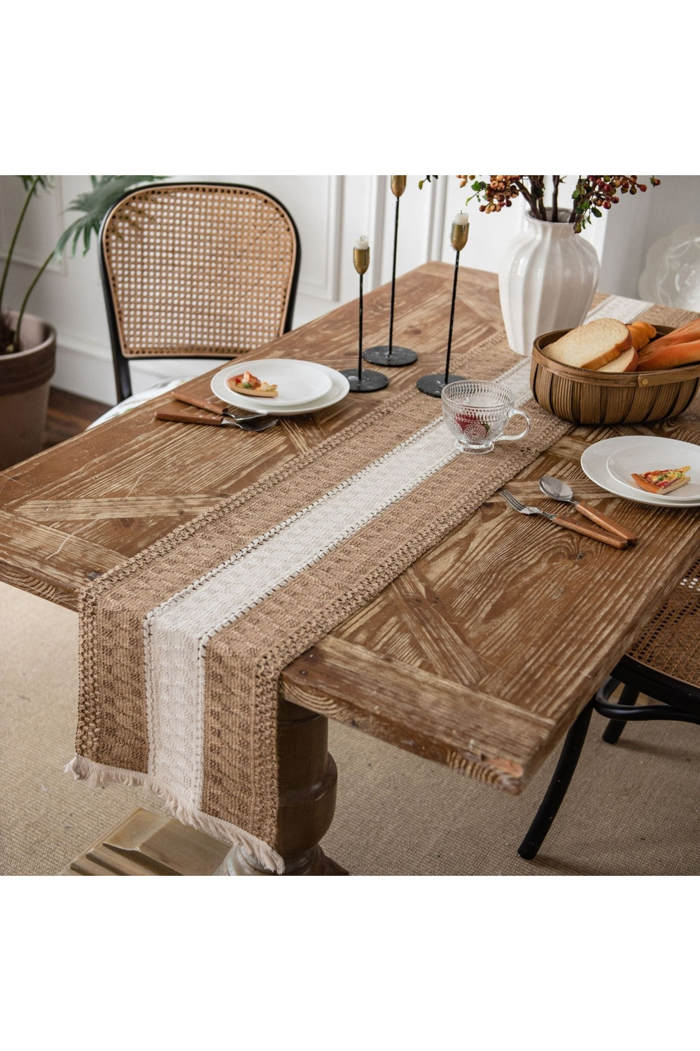 Table Runner - Light Academia | Bowlift