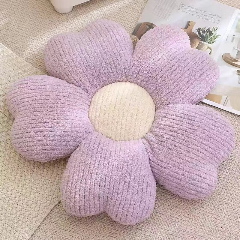 BowLift | Fluffy Clover Flowers Pillow