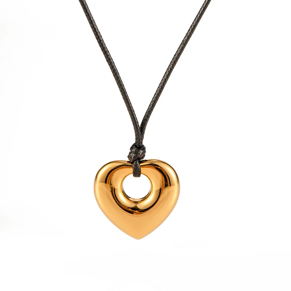 BowLift | Vintage Heart Leather Necklace