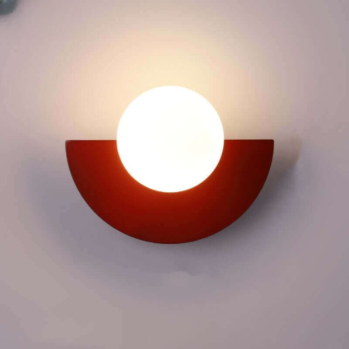 BowLift | Noorderlicht Charm - Halfmoon Wall Lamp of Metal