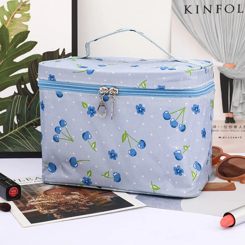 BowLift | Cosmetic bag WildAura | Large capacity | Waterproof & Stylish | Animal print