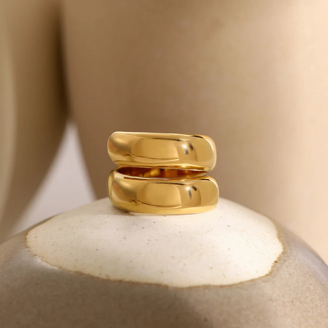BowLift | 18k Modern Wrap Around Flat Ring