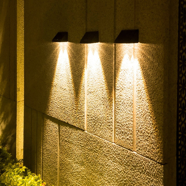 BowLift | SunBeam – Waterproof Solar Wall Light for Outdoors