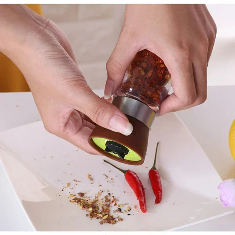 BowLift | Stylish set of grinders elegant seasoning for every dish