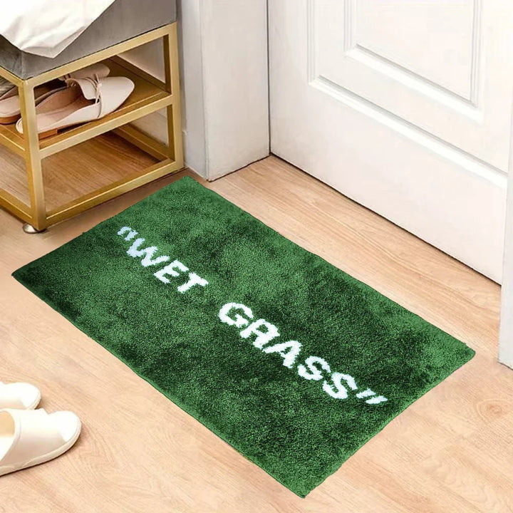 FreshLawn Comfort Mat – Trendy "Wet Grass" Doormat in Green with Soft Plush | Bowlift