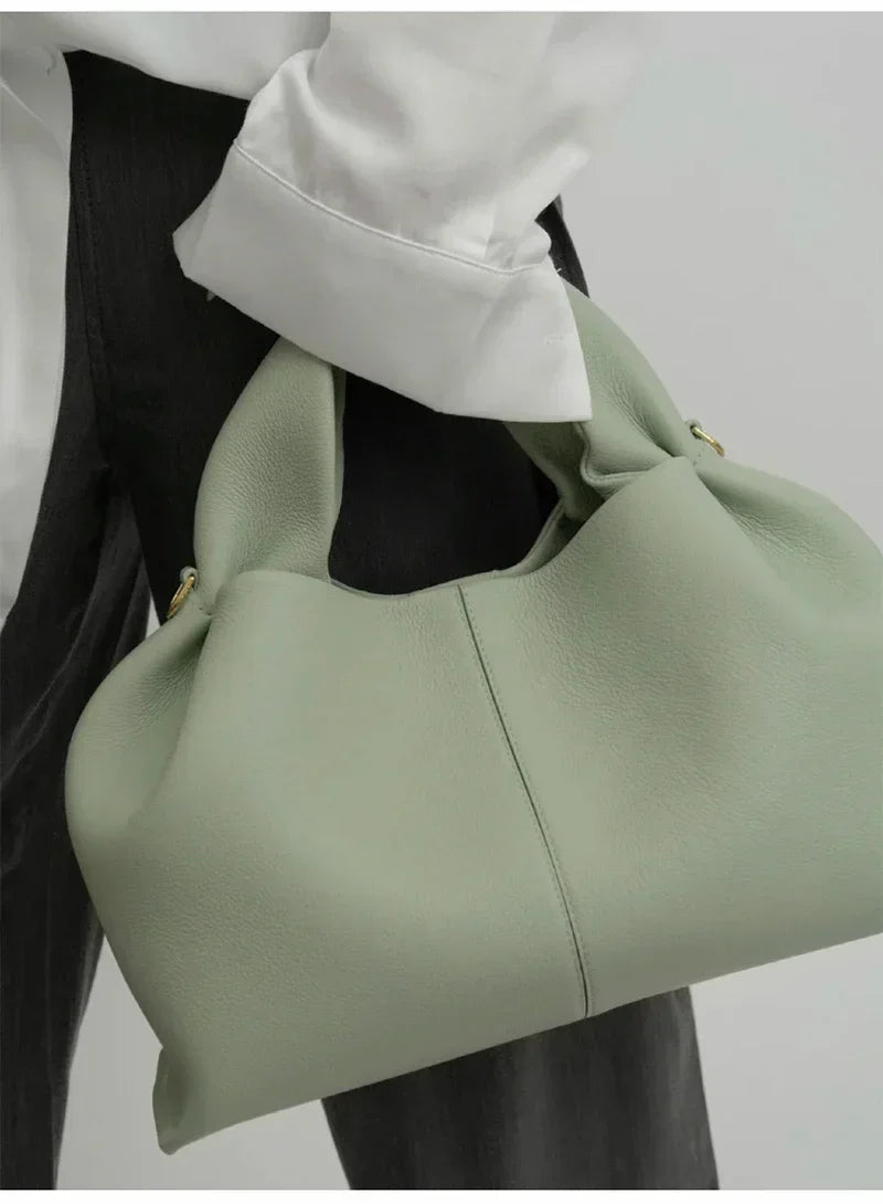 Daily Chic - Elegant Ladies Handbag for Daily Use Bowlift