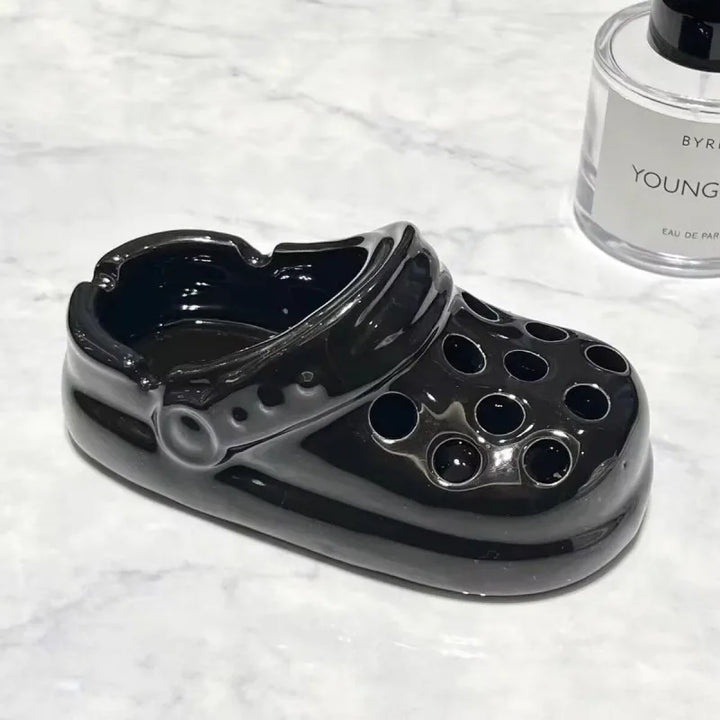 BowLift | Sandal Art Ceramic Ashtray