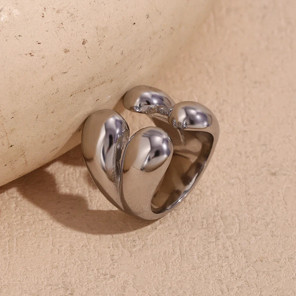 BowLift | 18k Four Droplet Bold Ring