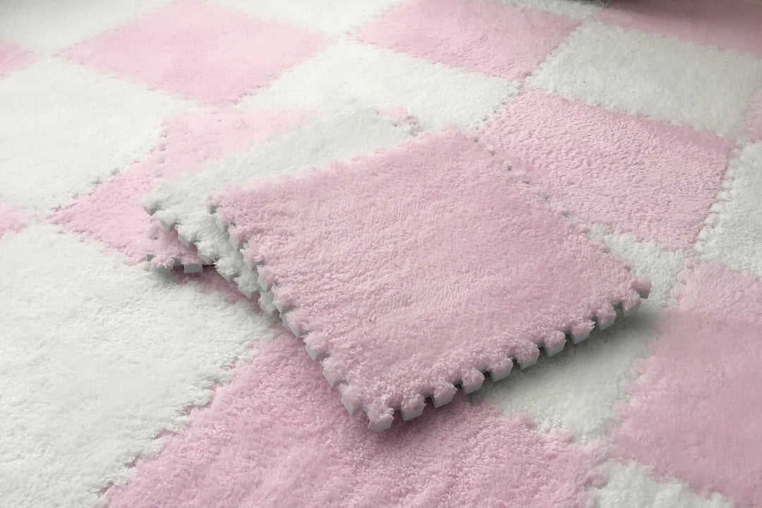 DIY Winter Plush Puzzle Mat | Bowlift