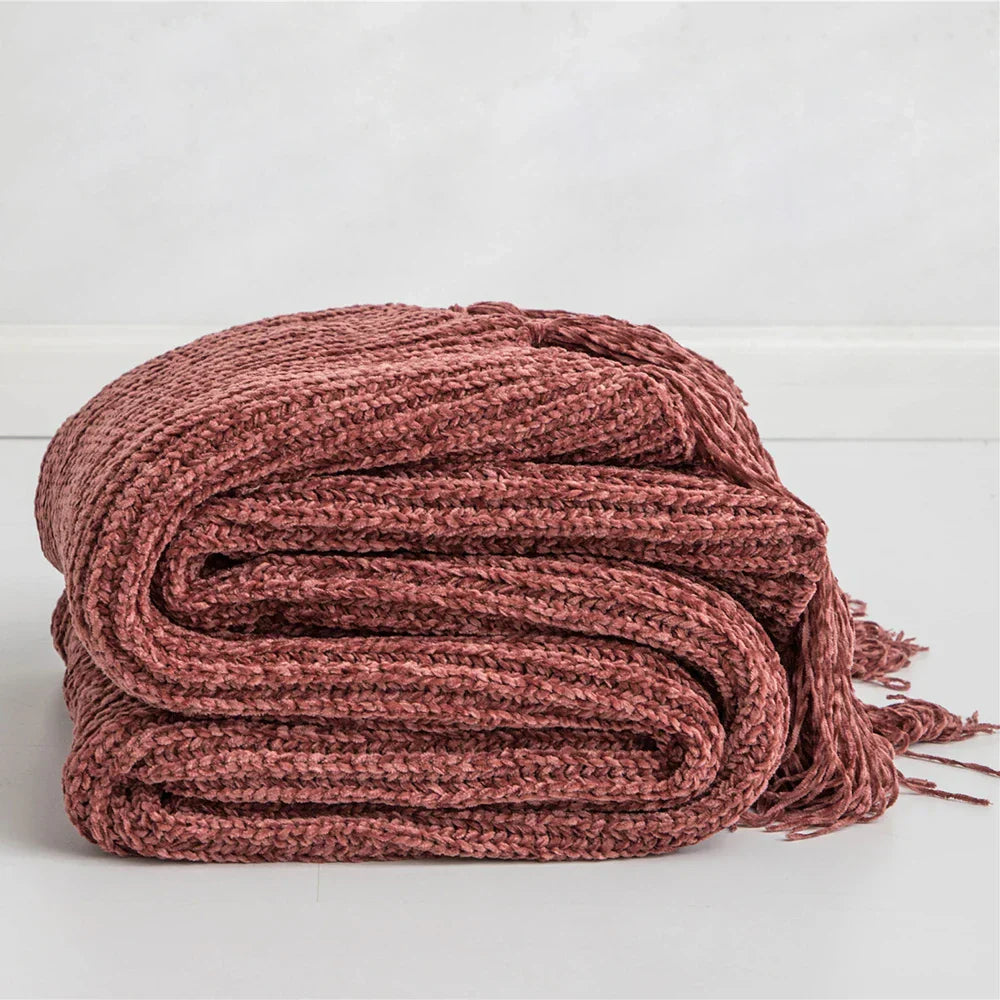 HeartCozy Blanket – Luxe Chenille Blanket with Heart Fringes Bowlift