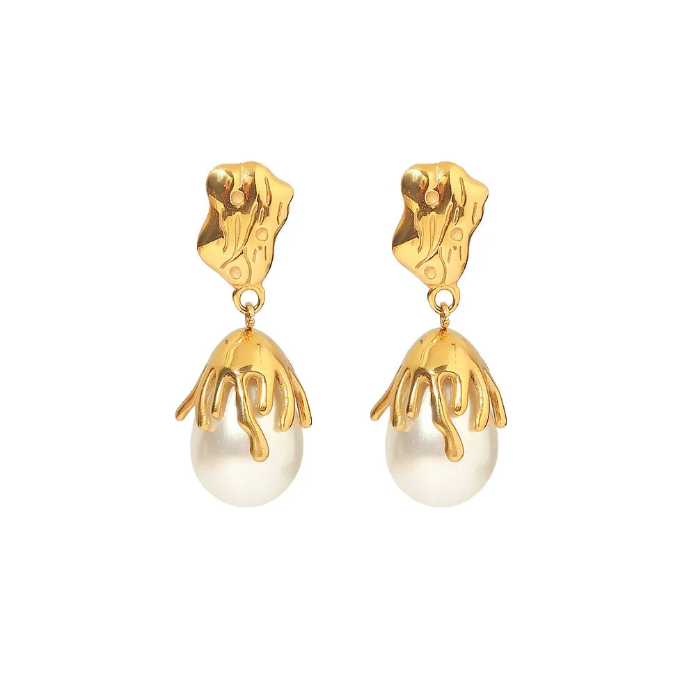 BowLift | 18k Blooming Pearl Necklace and Earrings