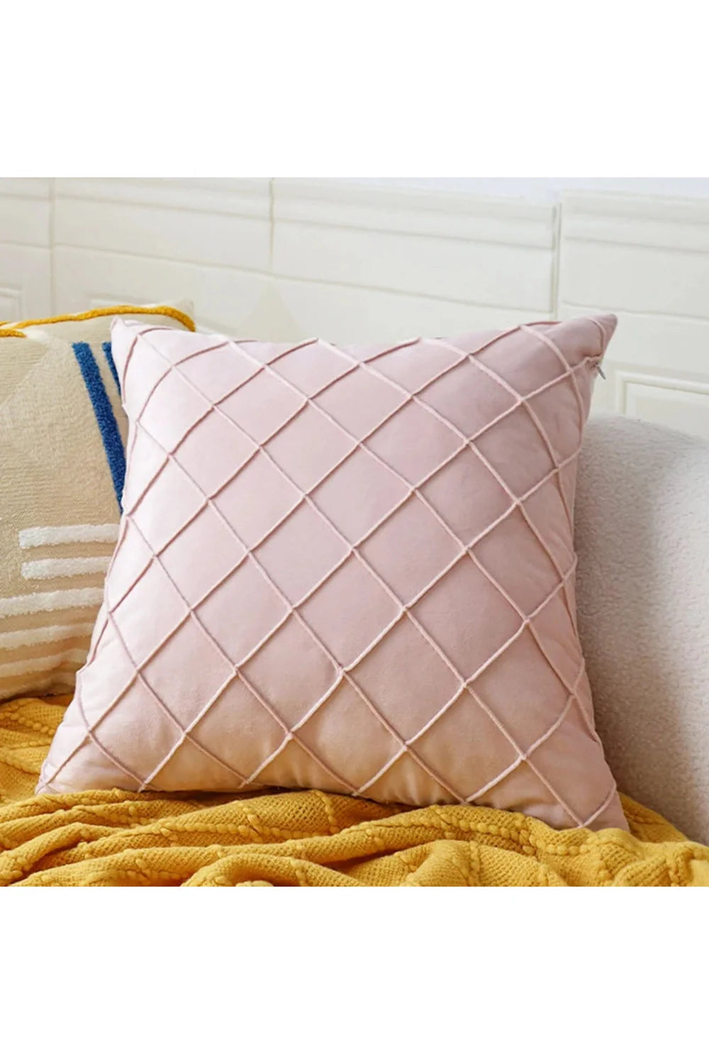 Child-friendly pillowcase | Bowlift