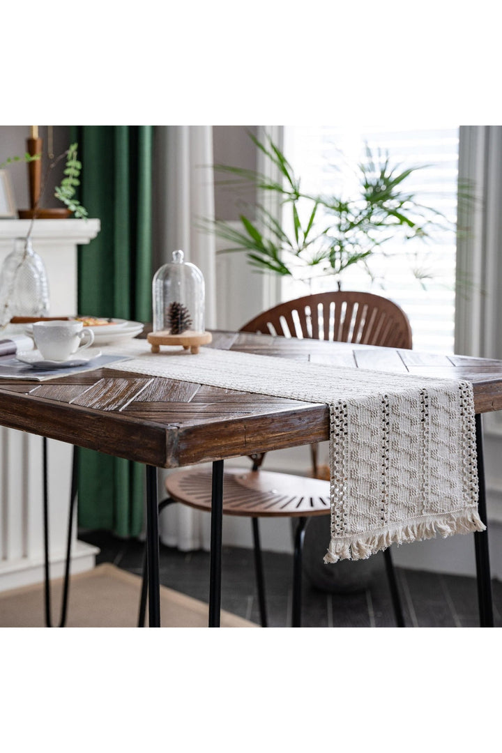 Table Runner - Light Academia | Bowlift