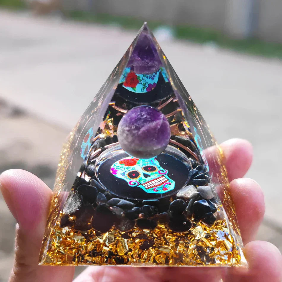 Orgonite Pyramid with Amethyst Pendulum – Energy, Protection and Decoration | Bowlift