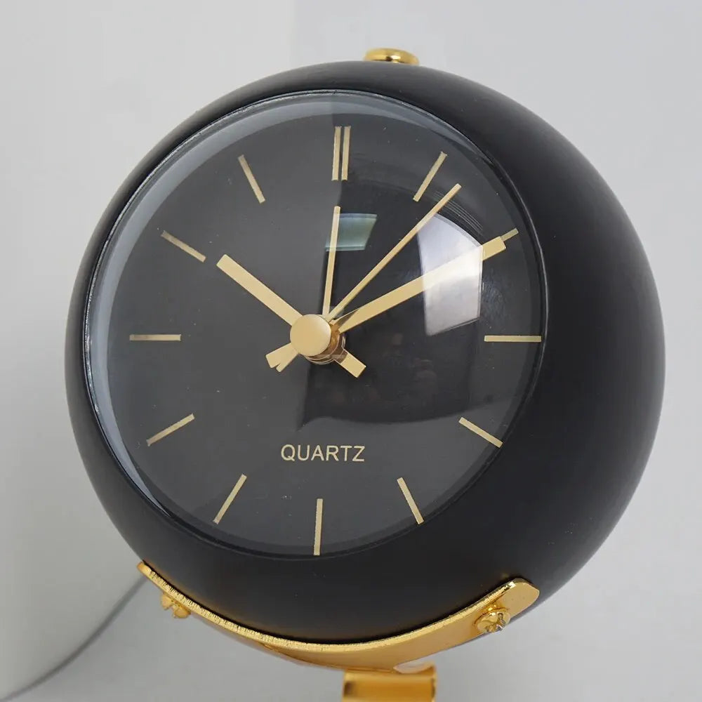 Minimalistic Scandinavian Desk Clock with Silent Quartz Movement | Bowlift
