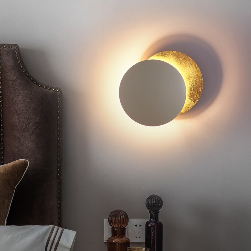 BowLift | Modern Wall Lamp with Solar Eclipse Effect