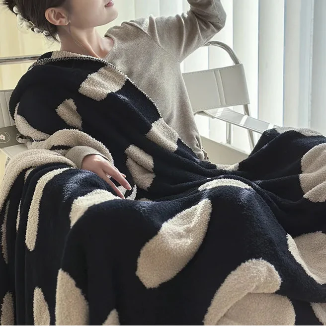 Floral Sofa Blanket – Nordic Fleece Throw | Bowlift