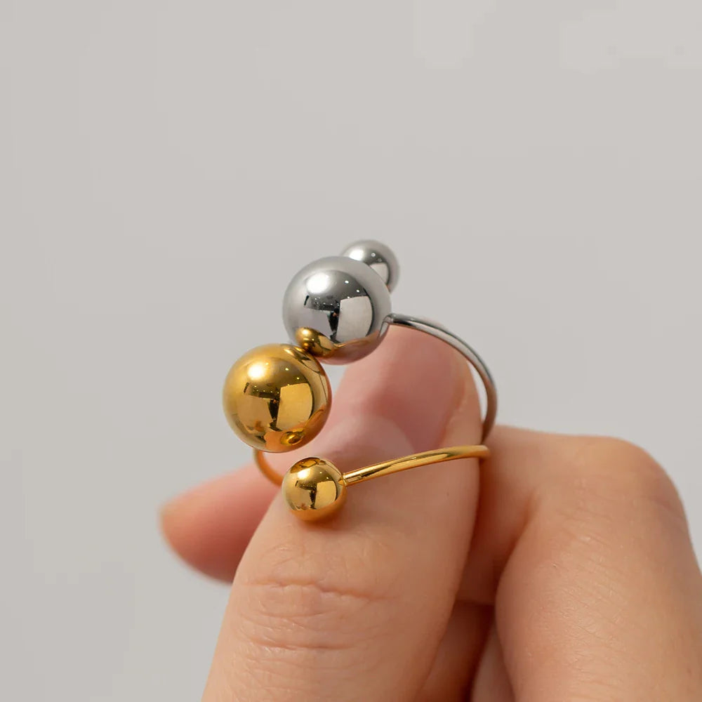 BowLift | 18k Bold Two Ball Open Ring