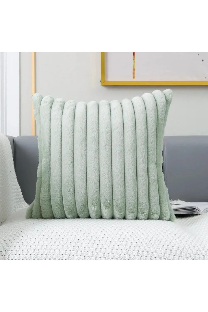 White plush pillow cover | Bowlift