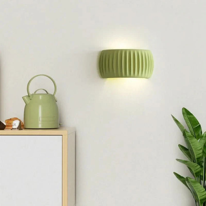 BowLift | LumeResin Artistic Resin LED Wall Light