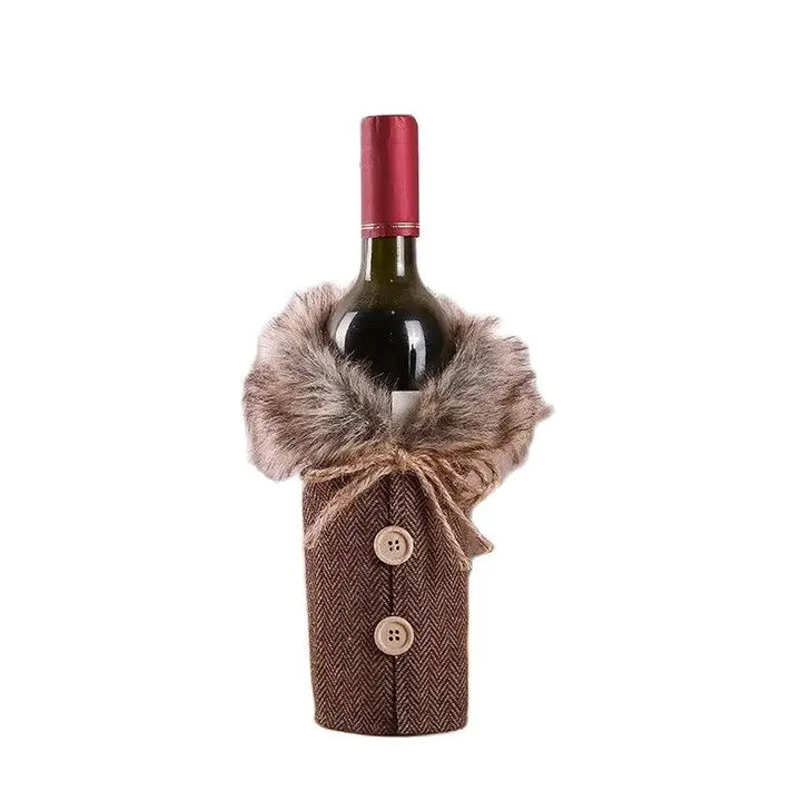 Christmas bottle cover with fur collar – festive cover for wine bottles, gnome decoration for Christmas, perfect as gift wrapping | Bowlift