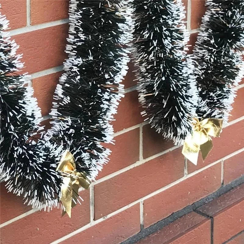 Christmas garland – Snow-flocked decor for indoor and outdoor decoration | Bowlift