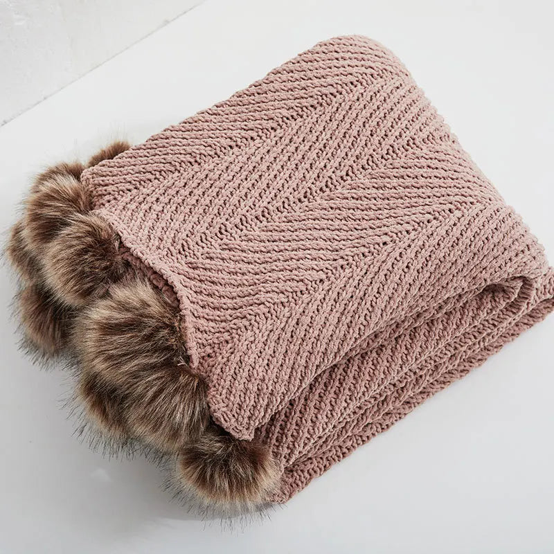 HeartCozy Blanket – Luxe Chenille Blanket with Heart Fringes Bowlift