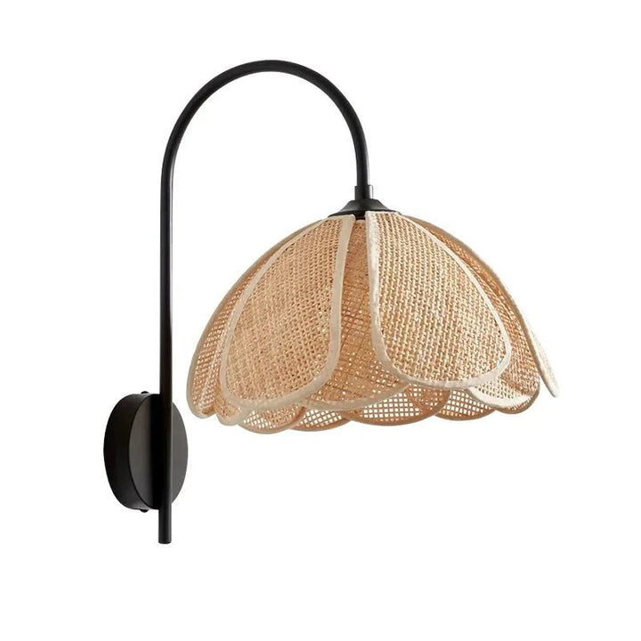 BowLift | LumaFlora - Elegant rattan wall lamp - Warm floral ambiance