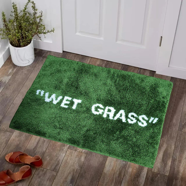 FreshLawn Comfort Mat – Trendy "Wet Grass" Doormat in Green with Soft Plush | Bowlift