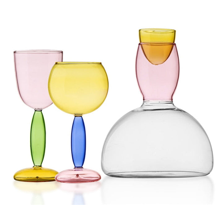 BowLift | Chalice and carafe made of colored glass by Phillips