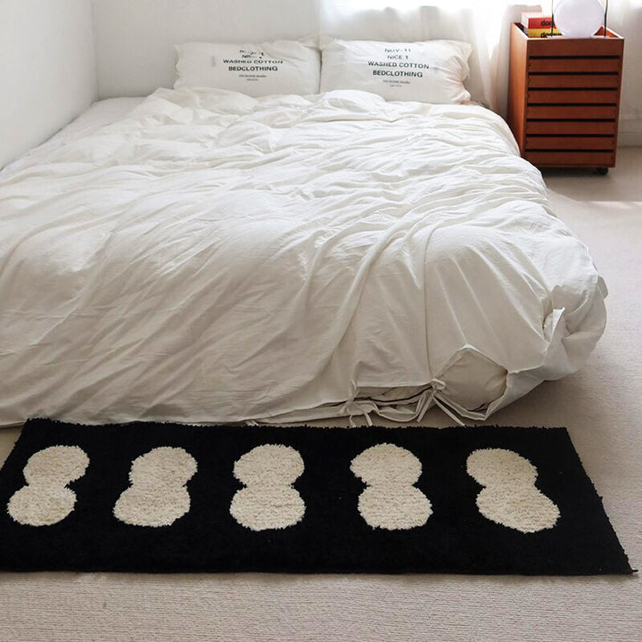 Black & White Abstract Narrow Rug | Bowlift