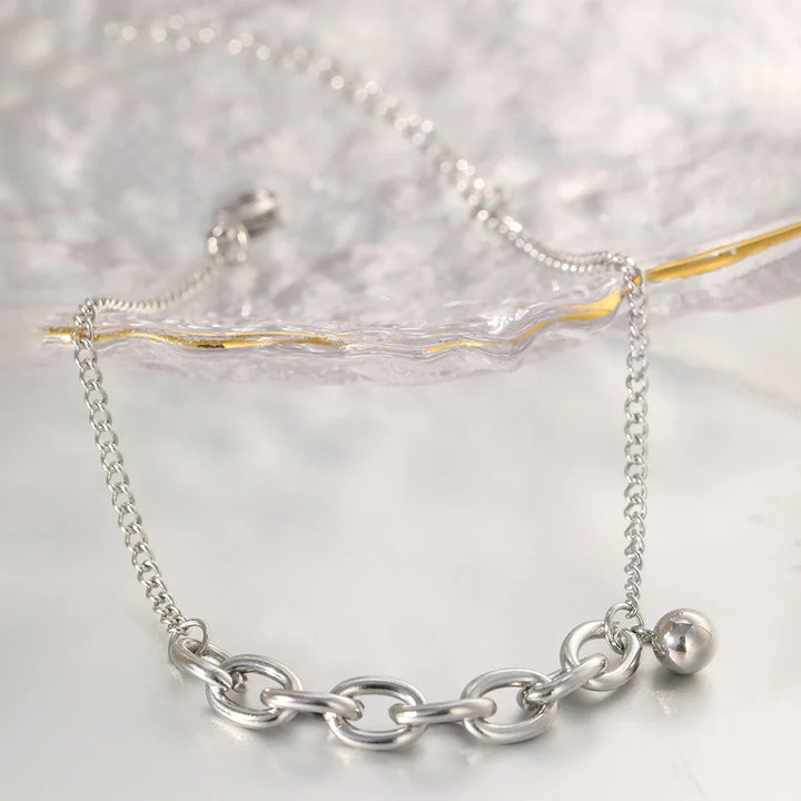BowLift | Dainty Curb & Bold Paperclip Chain Bracelet