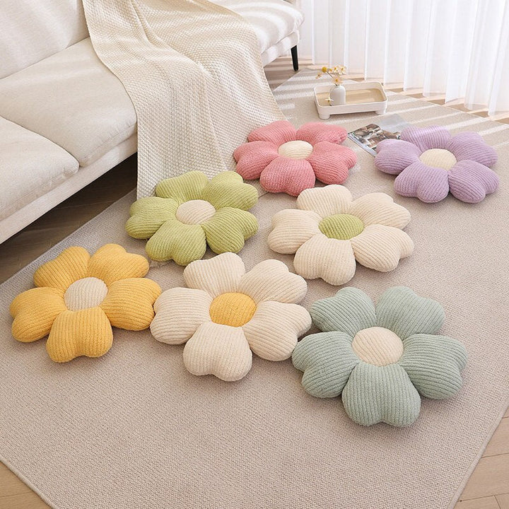 Fluffy Clover Flower Cushion | Bowlift