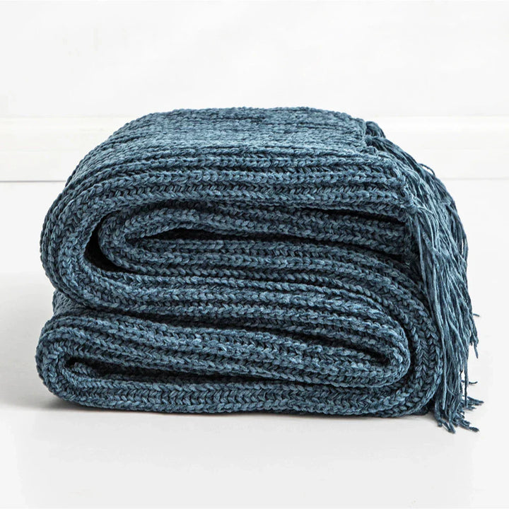 HeartCozy Blanket – Luxe Chenille Blanket with Heart Fringes Bowlift