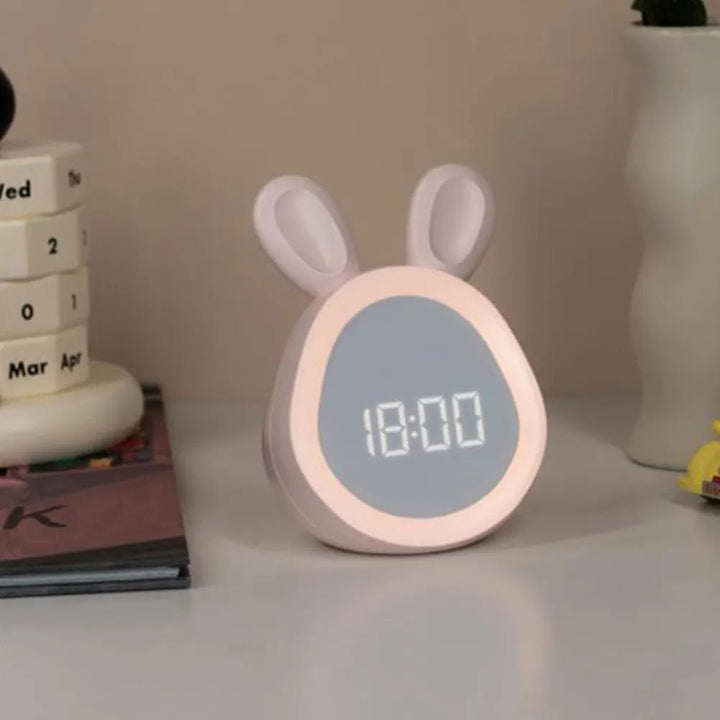 WakkerKonijn – Children's alarm clock with LED night light and playful bunny design | Bowlift
